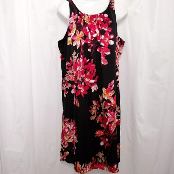 Dana Buchman Dresses & Skirts - Dana Buchman Tropical Floral Sleeveless Sheath Dress